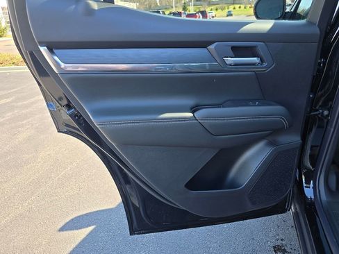 New 2026 GMC Terrain Elevation w/ Elevation Premium Package image 23