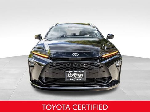 Used 2025 Toyota Crown Signia w/ Advanced Technology Package AWD/4WD image 4