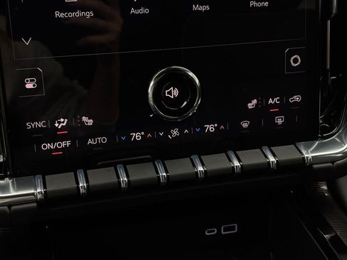 New 2026 GMC Yukon XL Elevation w/ LPO, Elevation Black Package image 30