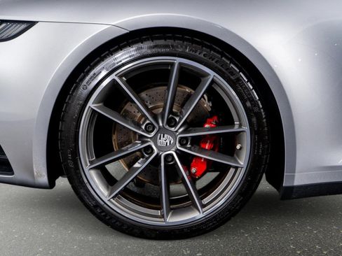 Used 2022 Porsche 911 Carrera S w/ Premium Package image 9
