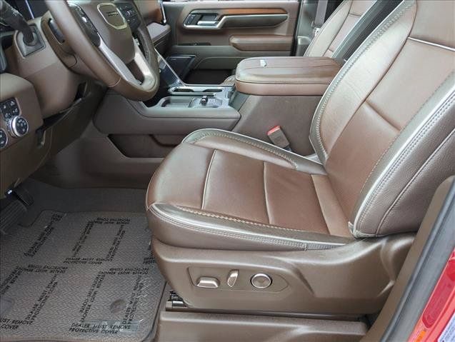 Used 2024 GMC Sierra 3500 Denali w/ Denali Reserve Package AWD/4WD image 17