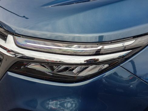 Used 2024 Chevrolet Equinox LT image 24