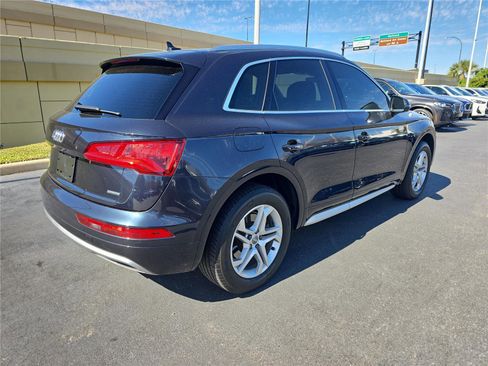 Used 2019 Audi Q5 Premium w/ Convenience Package image 2
