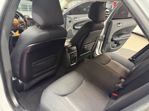 Used 2019 Chrysler 300 Touring w/ Sport Appearance Package RWD image 40