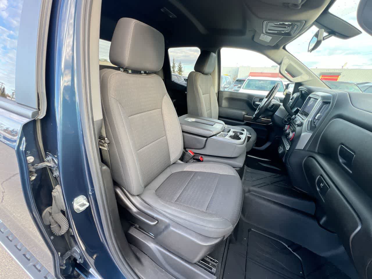 Used 2020 Chevrolet Silverado 1500 LT w/ All-Star Edition AWD/4WD image 28
