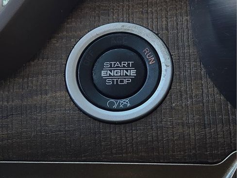 Used 2020 RAM 2500 Limited image 17