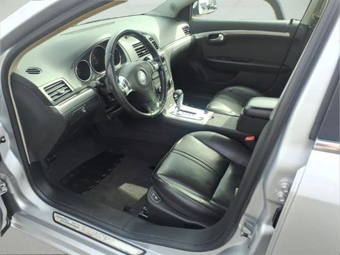 Used 2009 Saturn Aura XR image 12