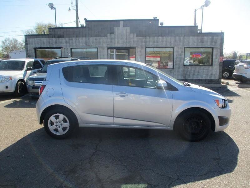 Used 2016 Chevrolet Sonic LS FWD image 2