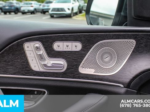 Used 2025 Mercedes-Benz GLE 450e 4MATIC w/ Winter Package image 38