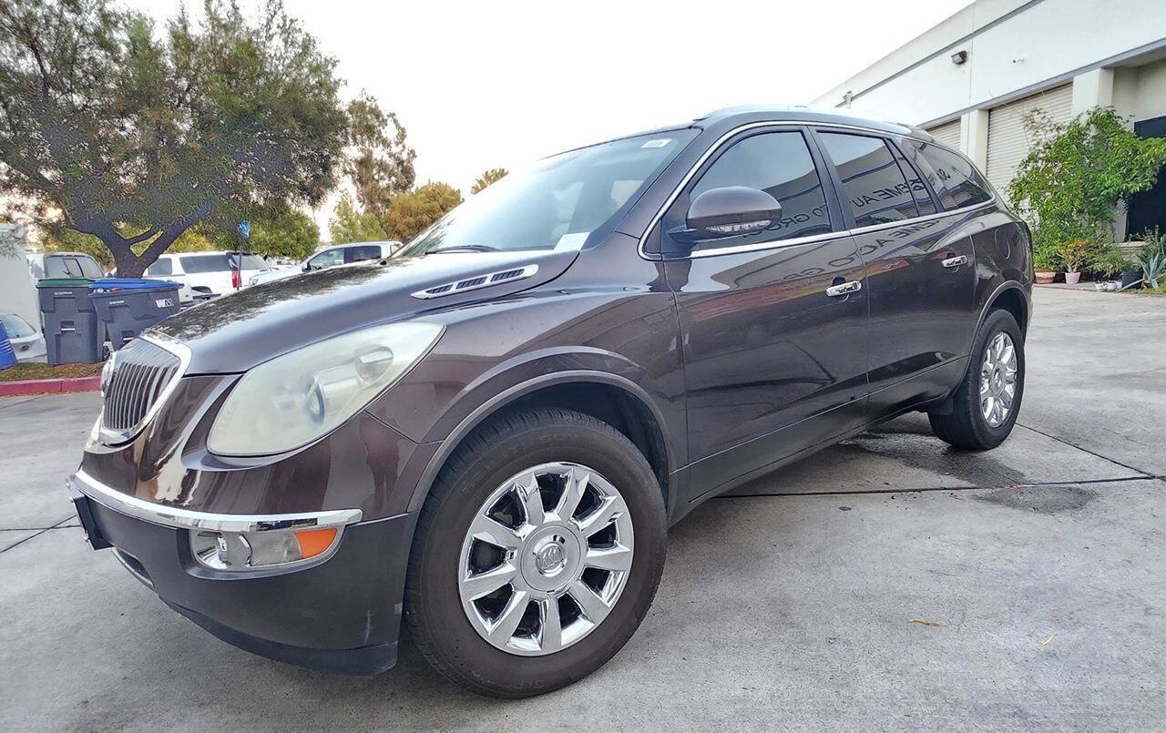 Used 2012 Buick Enclave Leather FWD image 1