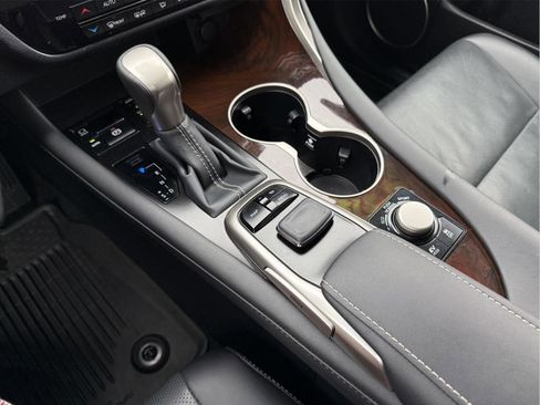 Used 2019 Lexus RX 450h AWD w/ Navigation Package image 20