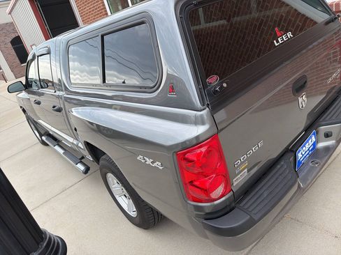 Used 2011 Dodge Dakota 4x4 Crew Cab w/ Convenience Group image 9