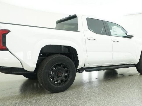 Used 2026 Toyota Tacoma SR5 RWD image 25