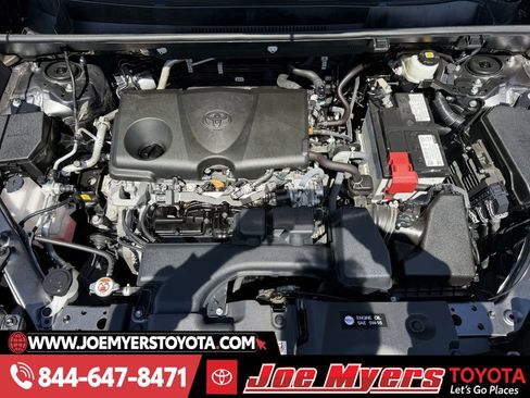 Used 2023 Toyota RAV4 XLE Premium image 32
