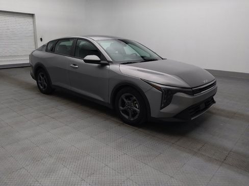Used 2025 Kia K4 FWD image 11