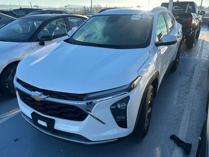 Used 2025 Chevrolet Trax LT w/ LT Convenience Package