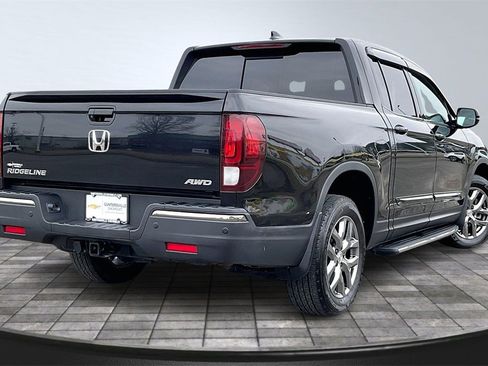 Used 2020 Honda Ridgeline Black Edition image 2