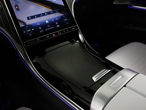 Certified 2023 Mercedes-Benz C 300 4MATIC Sedan image 24