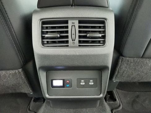 Used 2024 Nissan Rogue SL w/ SL Premium Package image 43