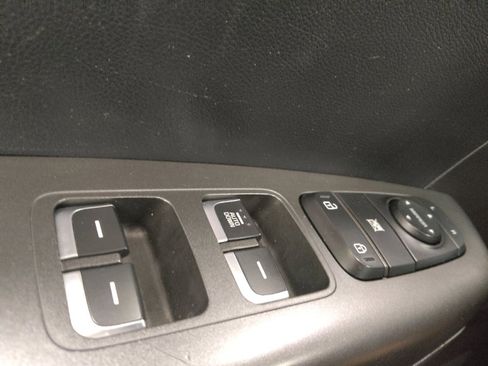 Used 2021 Kia Sportage LX FWD image 27
