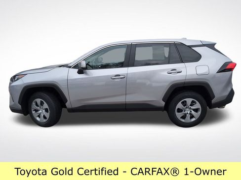 Certified 2022 Toyota RAV4 LE image 2