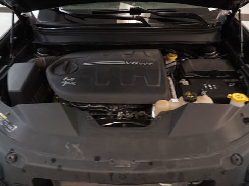 Used 2022 Jeep Cherokee Latitude Lux image 35