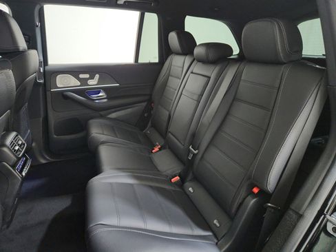 New 2026 Mercedes-Benz GLS 450 4MATIC image 19