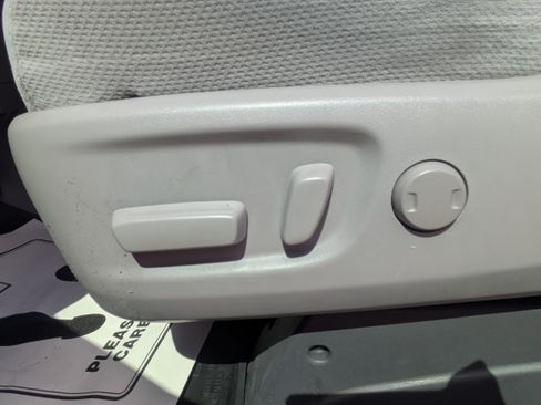 Used 2020 Toyota Sienna LE FWD image 19