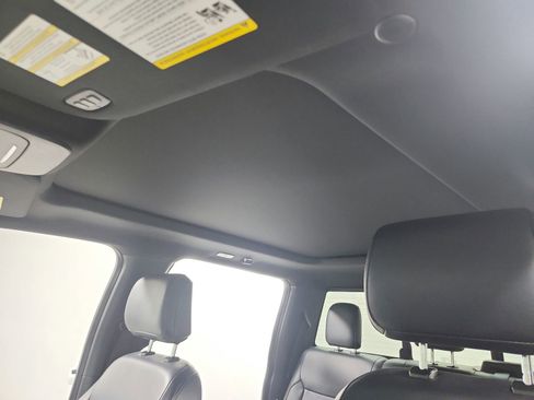 Used 2023 Ford F150 Lariat w/ Equipment Group 502A High image 22