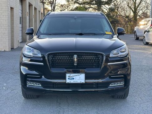 Used 2023 Lincoln Aviator Reserve w/ Equipment Group 201A image 12