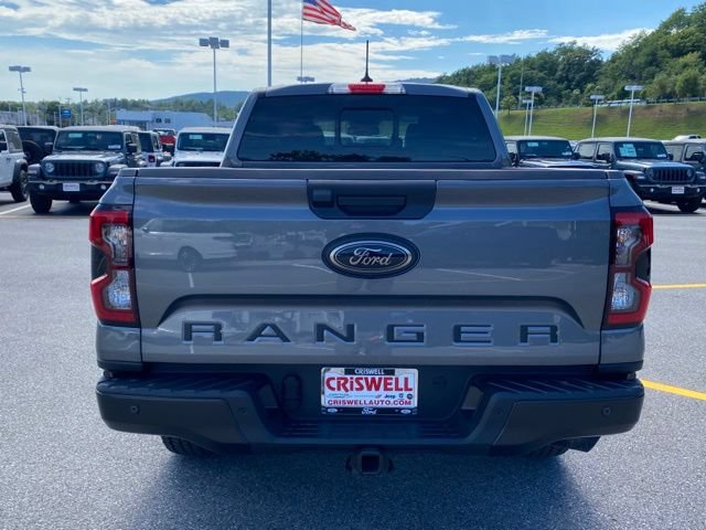 Used 2025 Ford Ranger Lariat w/ FX4 Off-Road Package AWD/4WD image 4