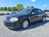 Used 2013 Dodge Avenger SE image 3