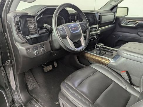 Used 2024 GMC Sierra 1500 Elevation w/ Elevation Premium Package image 11