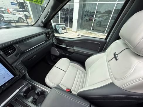 Used 2025 Ford F150 Lightning Platinum AWD/4WD image 30