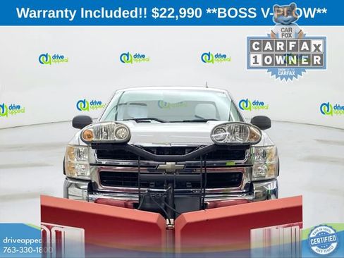 Used 2009 Chevrolet Silverado 2500 W/T AWD/4WD image 2