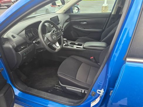 Used 2023 Nissan Sentra SV image 6