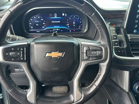 Used 2023 Chevrolet Suburban Premier w/ Advanced Technology Package RWD image 14