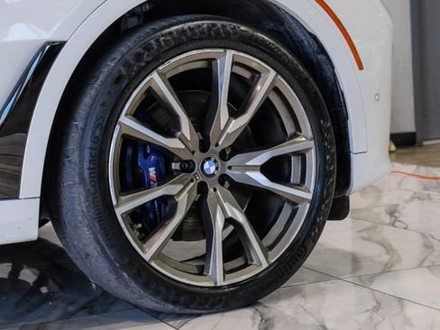 Used 2021 BMW X7 M50i w/ Dynamic Handling Package AWD/4WD image 86