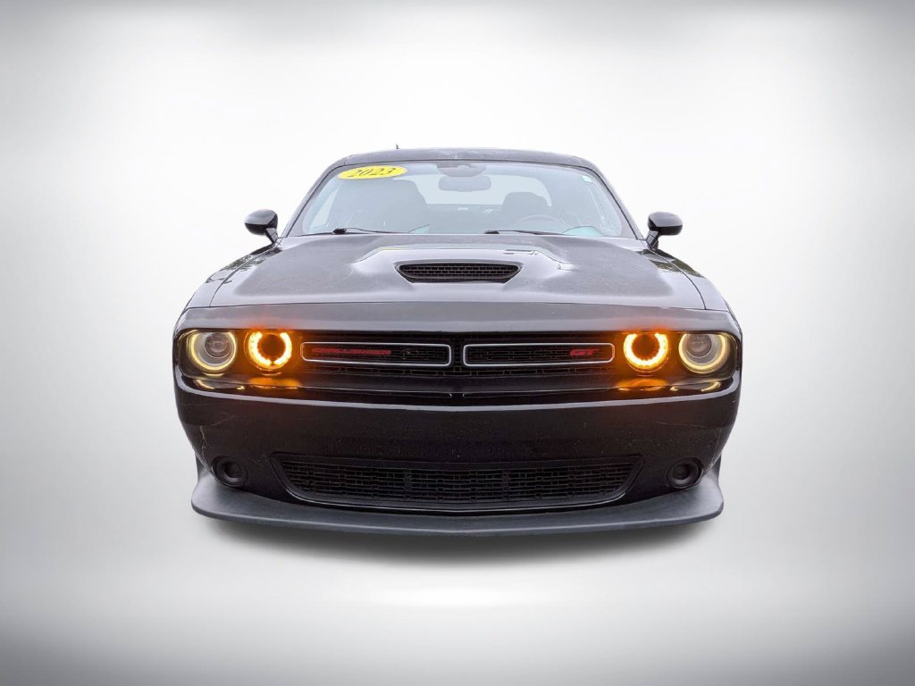 Used 2023 Dodge Challenger GT RWD image 9