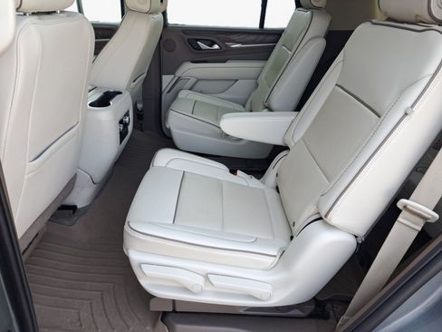 Used 2022 GMC Yukon Denali w/ Max Trailering Package AWD/4WD image 11