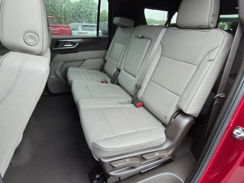New 2026 GMC Yukon XL Elevation AWD/4WD image 8