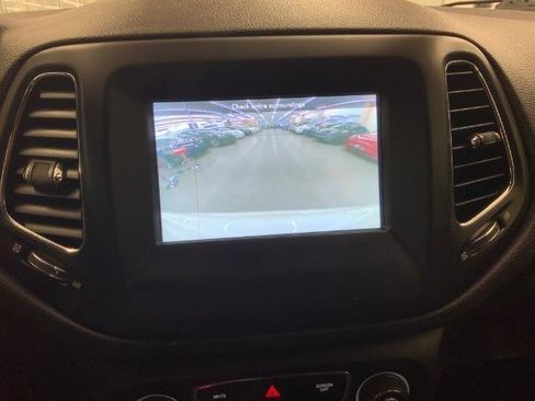 Used 2019 Jeep Compass Latitude w/ Popular Equipment Group image 20