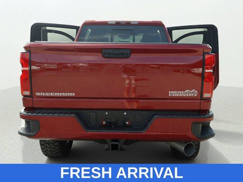 Used 2024 Chevrolet Silverado 2500 High Country w/ Technology Package AWD/4WD image 14