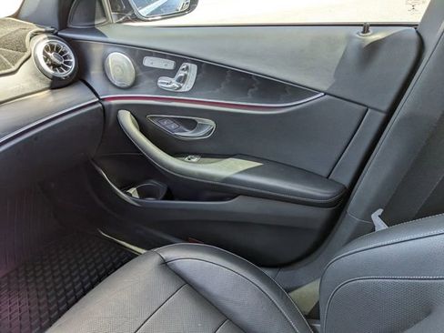 Used 2022 Mercedes-Benz E 450 4MATIC Sedan w/ Driver Assistance Package image 19