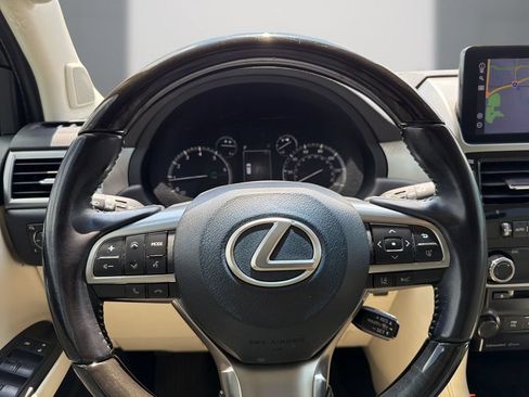 Used 2022 Lexus GX 460 Premium w/ Premium Package AWD/4WD image 21