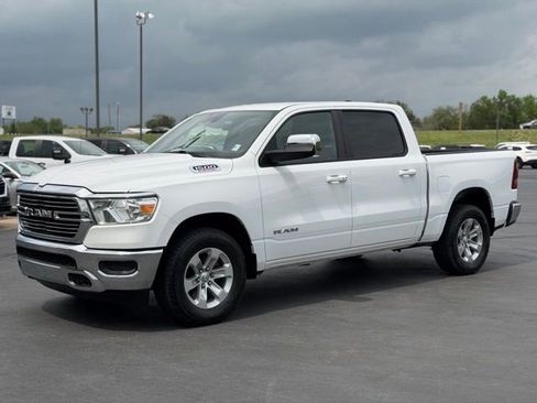 Used 2023 RAM 1500 Laramie AWD/4WD image 3