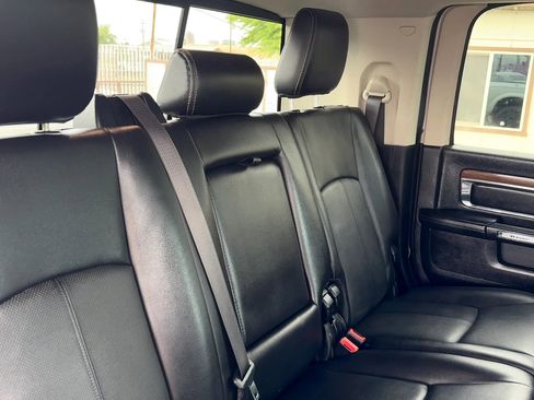 Used 2018 RAM 2500 Laramie w/ Sport Appearance Group AWD/4WD image 19