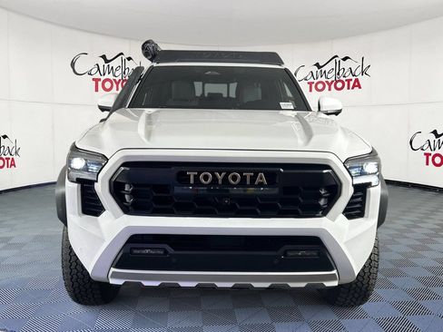 Used 2025 Toyota Tacoma 4x4 Double Cab Hybrid image 2