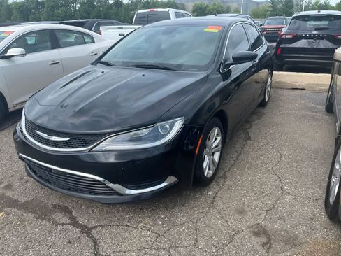 Used 2016 Chrysler 200 Limited FWD image 5