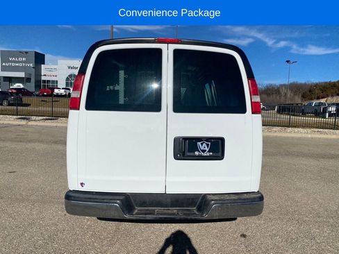 Used 2017 GMC Savana 2500 image 5